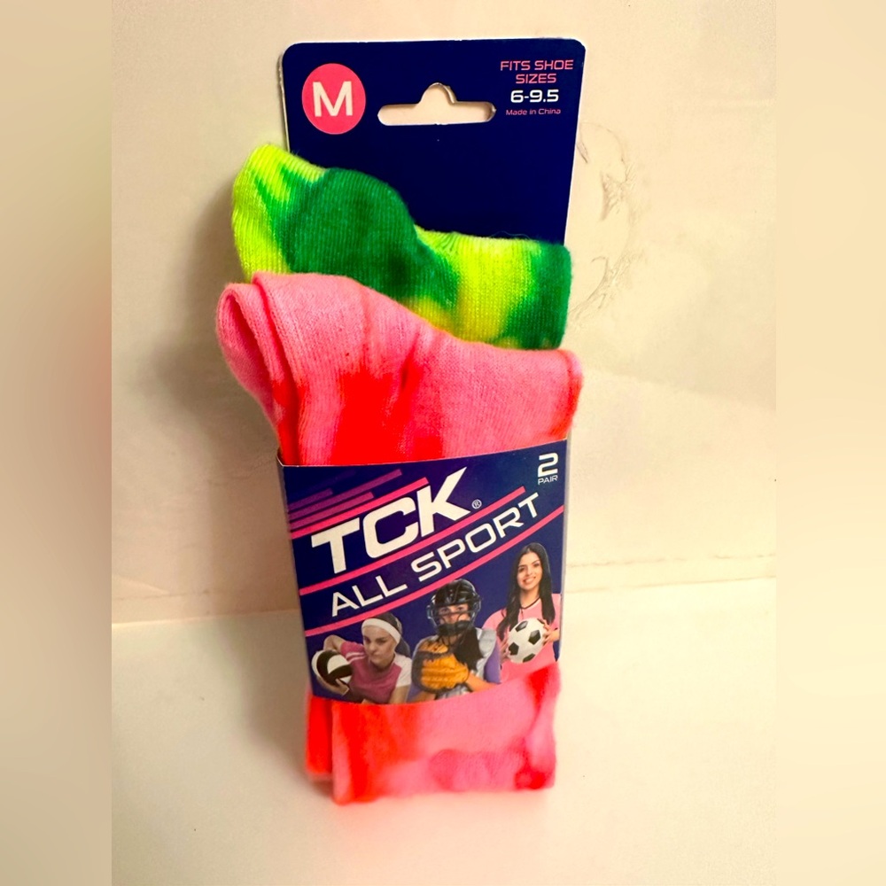 NWT TCK ALL SPORT 2 Tube SockS Green Soccer Softball Baseball Dry IQ M 6 - 9.5